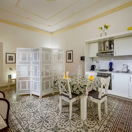 公寓 Le Di Katy 卡斯泰拉马莱