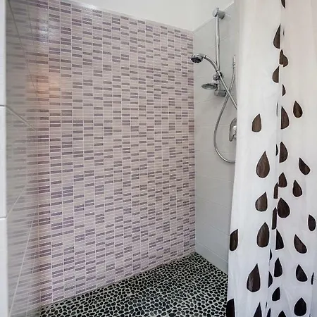 Le Di Katy 卡斯泰拉马莱