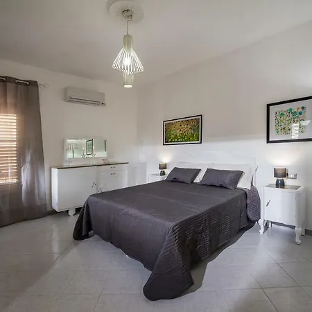 Le Di Katy * 卡斯泰拉马莱