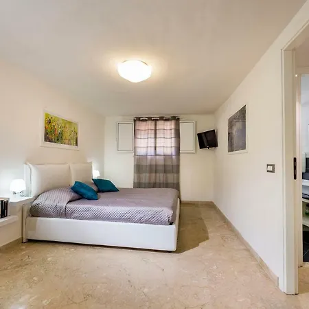 Le Di Katy * 卡斯泰拉马莱